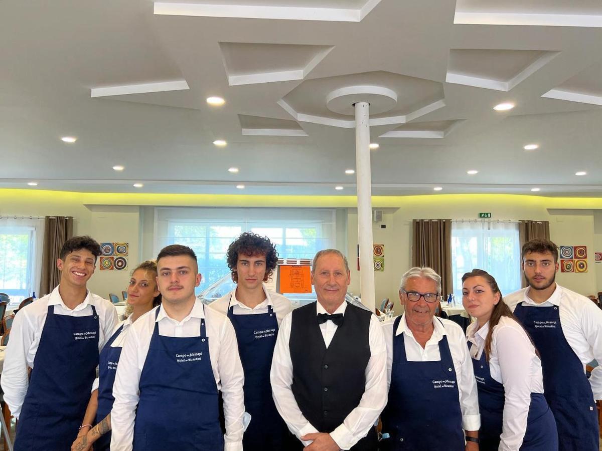 Hotel Dei Bizantini & Villaggio Campo Dei Messapi San Pietro in Bevagna Luaran gambar